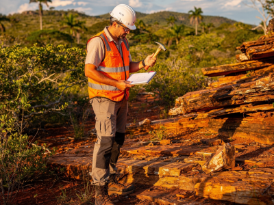 Ferramentas geotécnicas: quais são indispensáveis no mapeamento geológico?